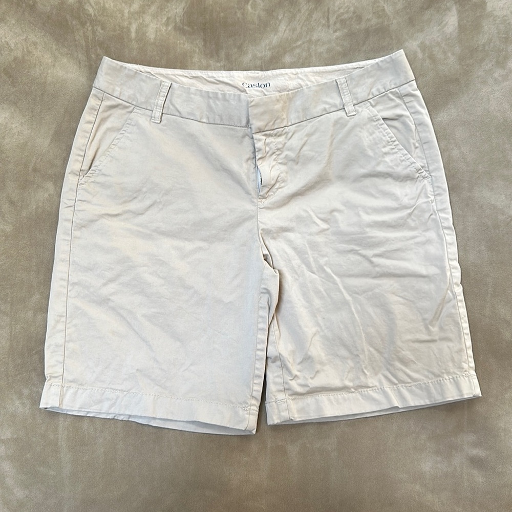 Caslon Shorts